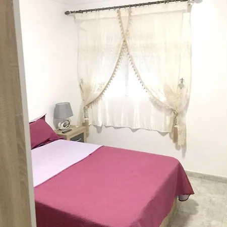 2 Bedrooms With Wifi At Apartment