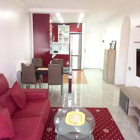 2 Bedrooms With Wifi At Apartment *